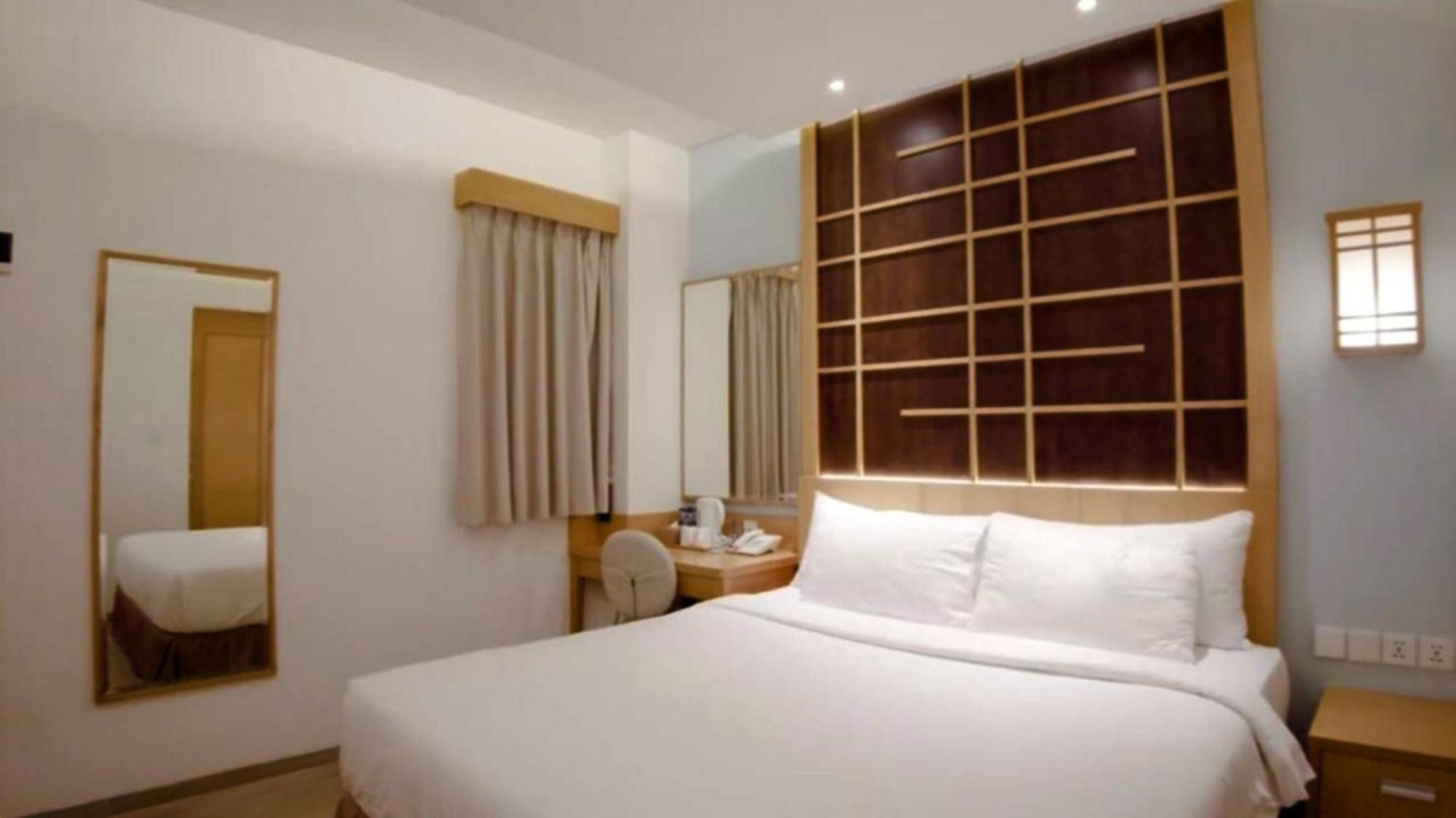 Unuma Hotel Jakarta Exterior photo